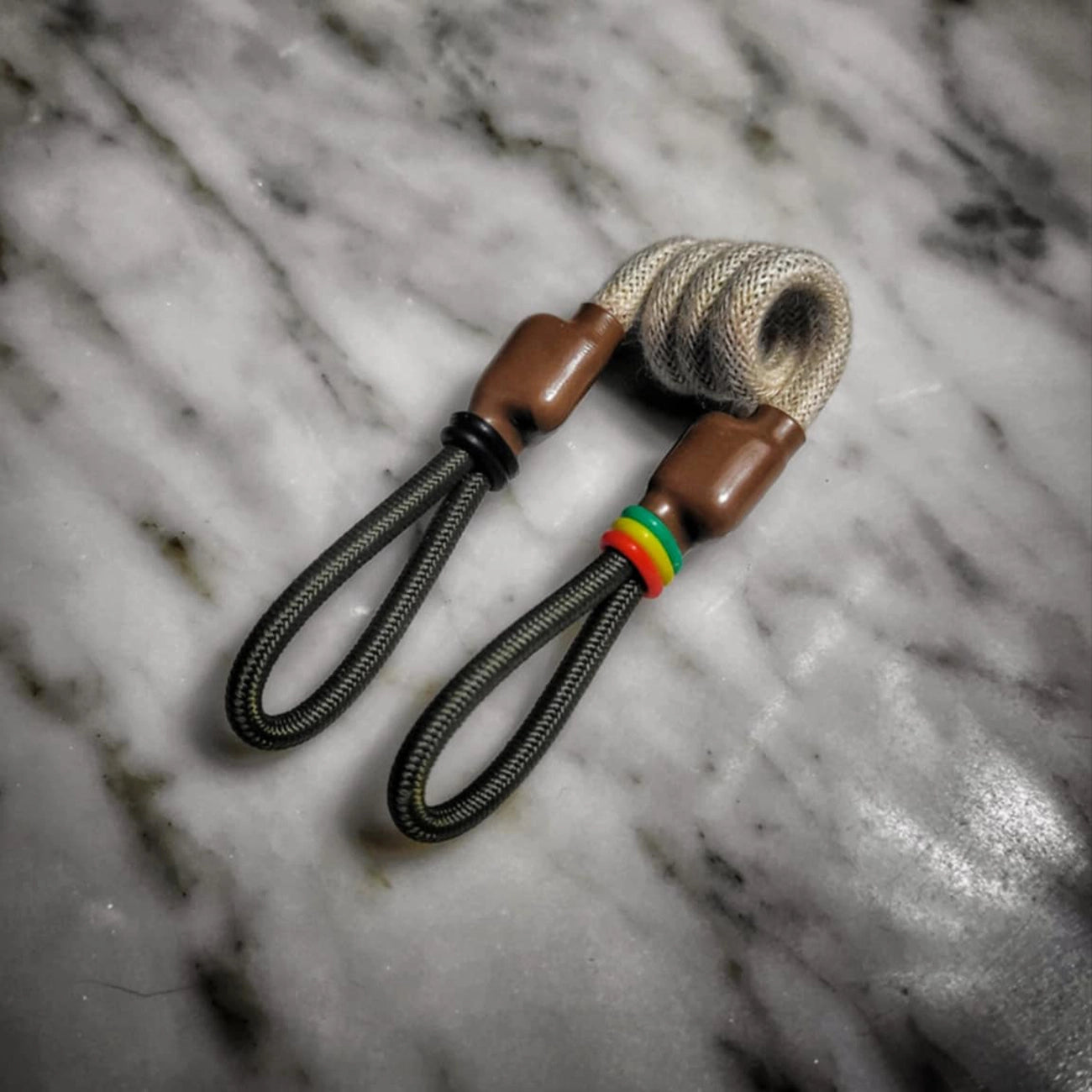 "420 Grass Roots UV" Multi-E-Rig Tuff Tether