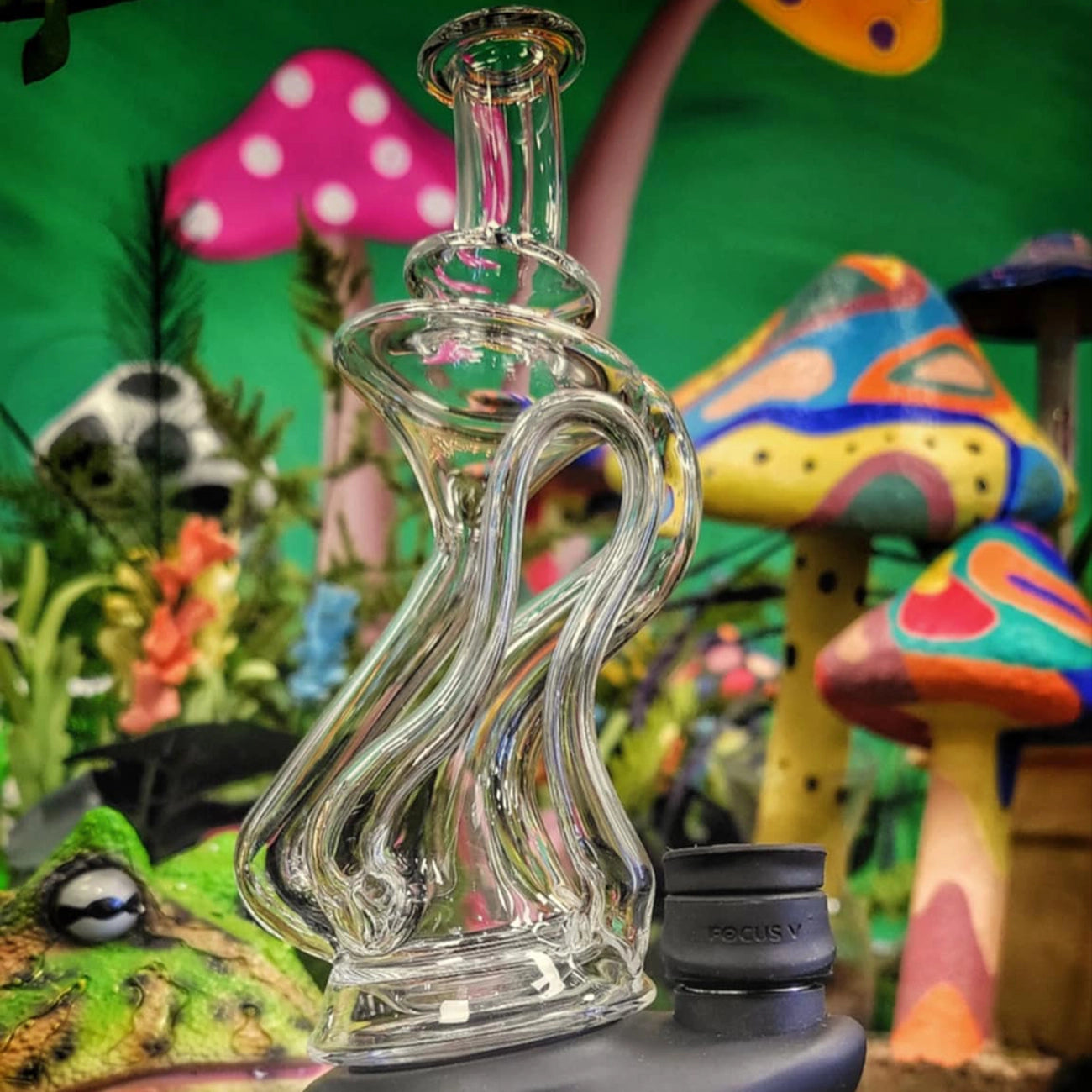 "Clear Flow-ter Recycler #8" Focus.V Attachment By Desi B Glass