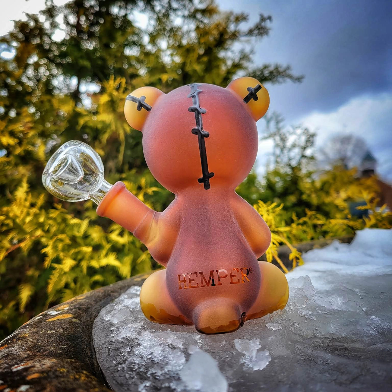 "Scare Bear" Waterpipe By Hemper Glass