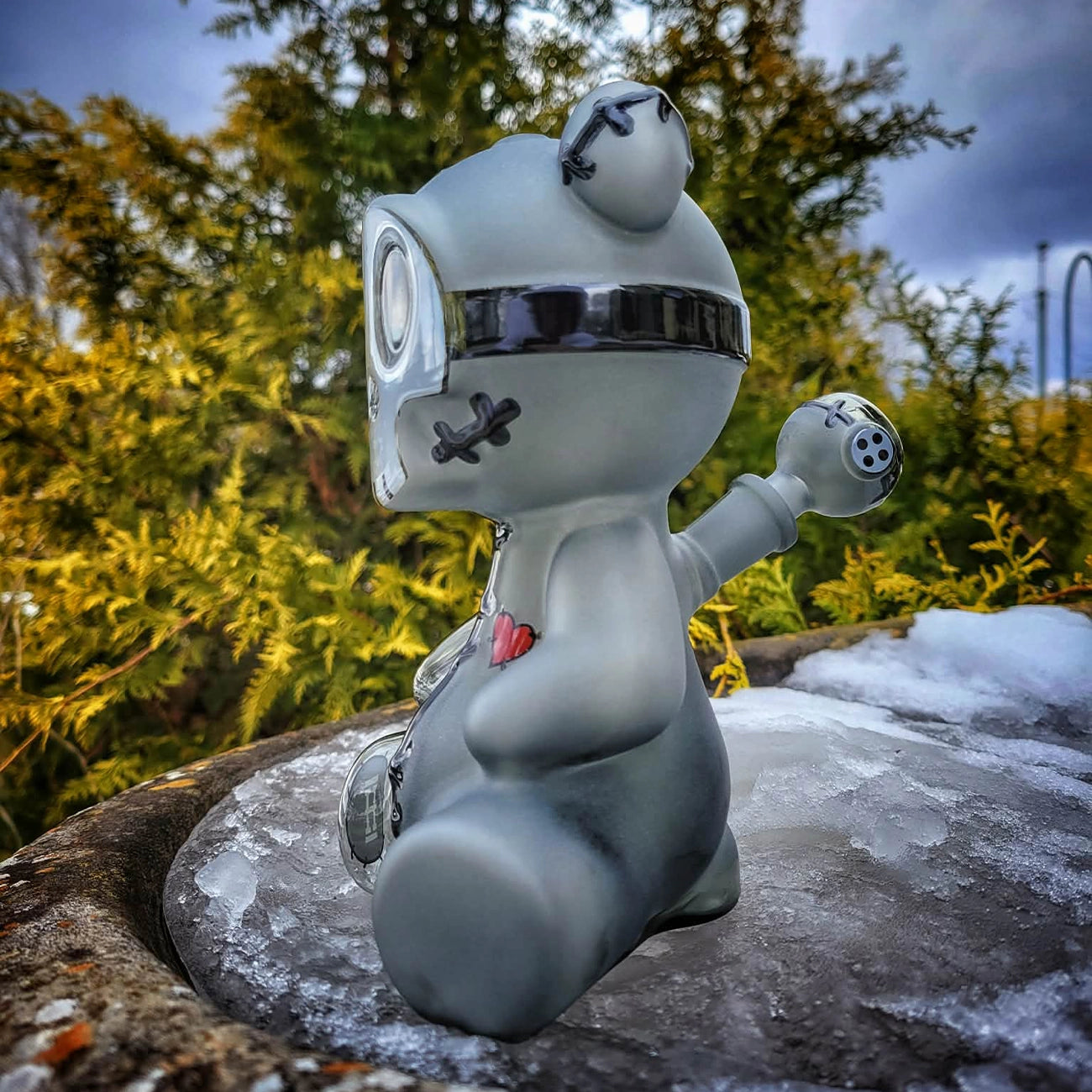 "Scare Bear XL" Waterpipe By Hemper Glass