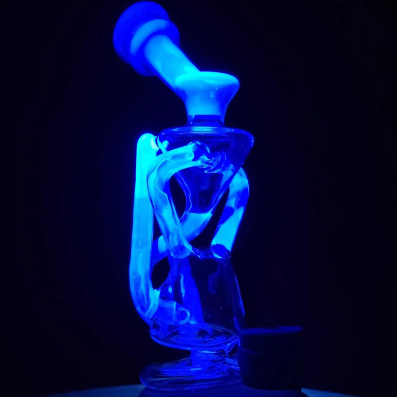 "UV Atomic Stardust Floating Recycler" Focus.V Attachment By Man Child Glass