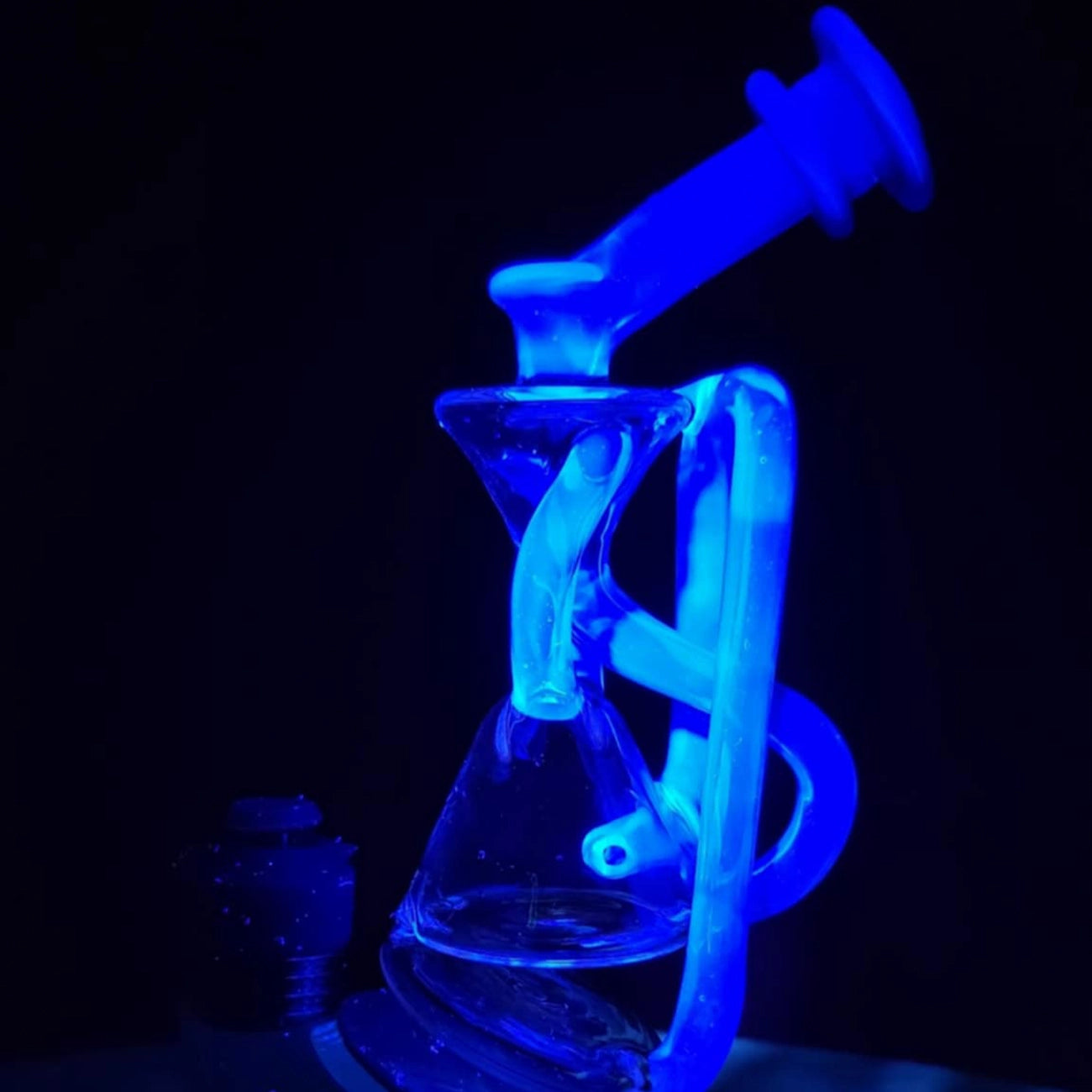 "UV Atomic Stardust Floating Recycler" Puffco Attachment By Man Child Glass