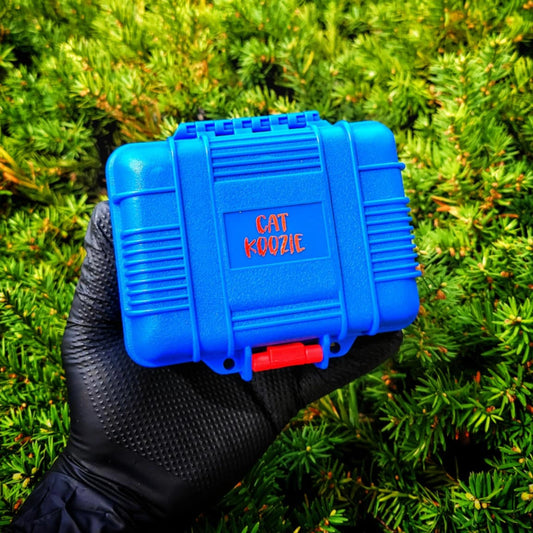 "LE Blue & Red Cat Koozie" Freezeable Case By Terp Koozie