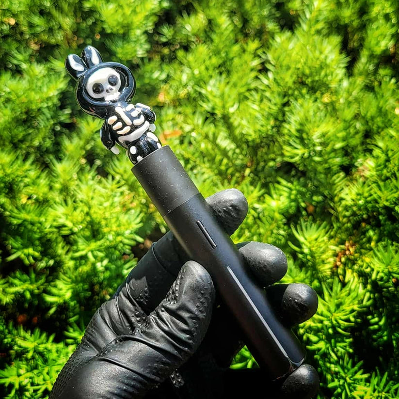 "Skelly Lapufpuf" Pivot Tip By Tammy Baller Glass
