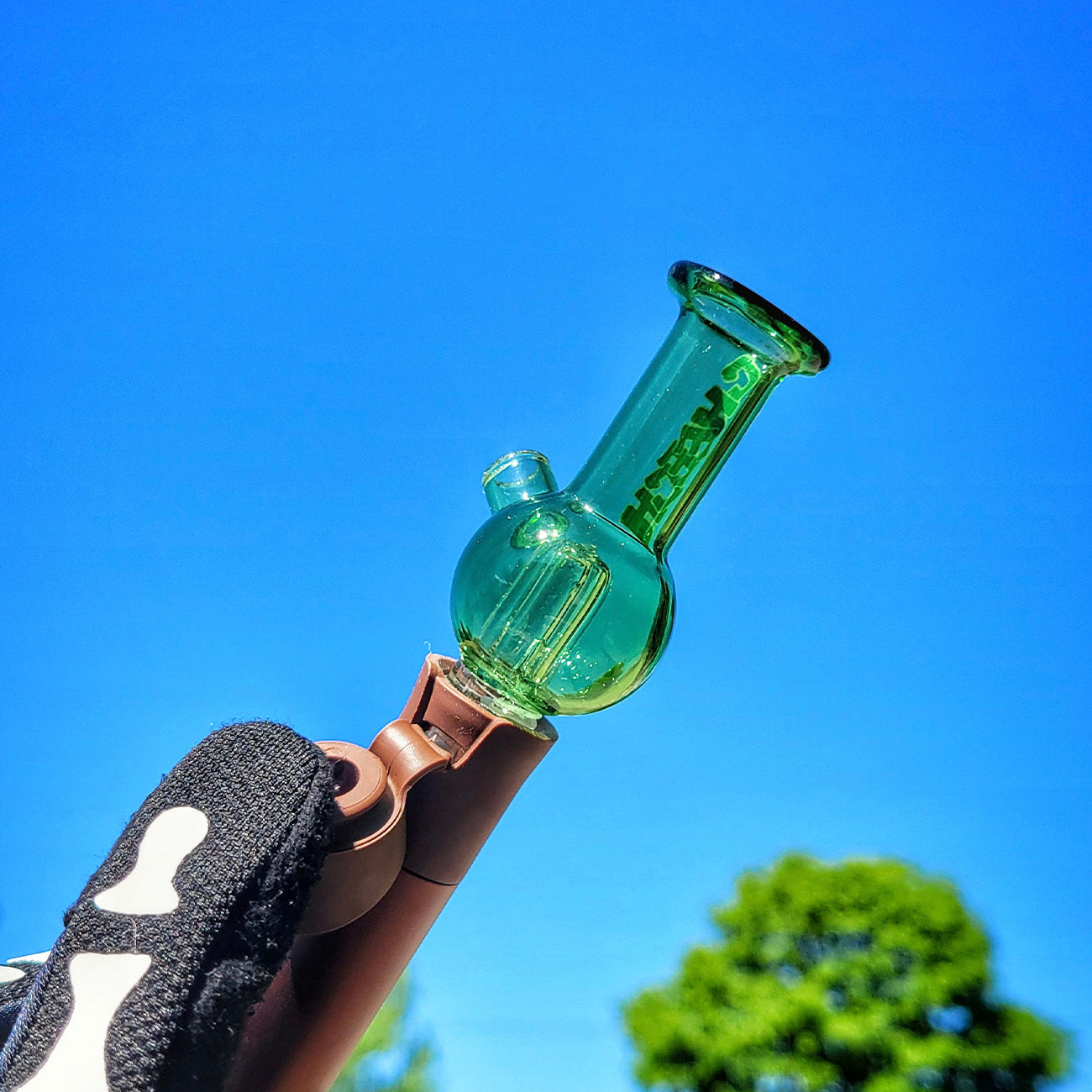 "Green Playful Beaker" Pivot Tip By Cheech Glass