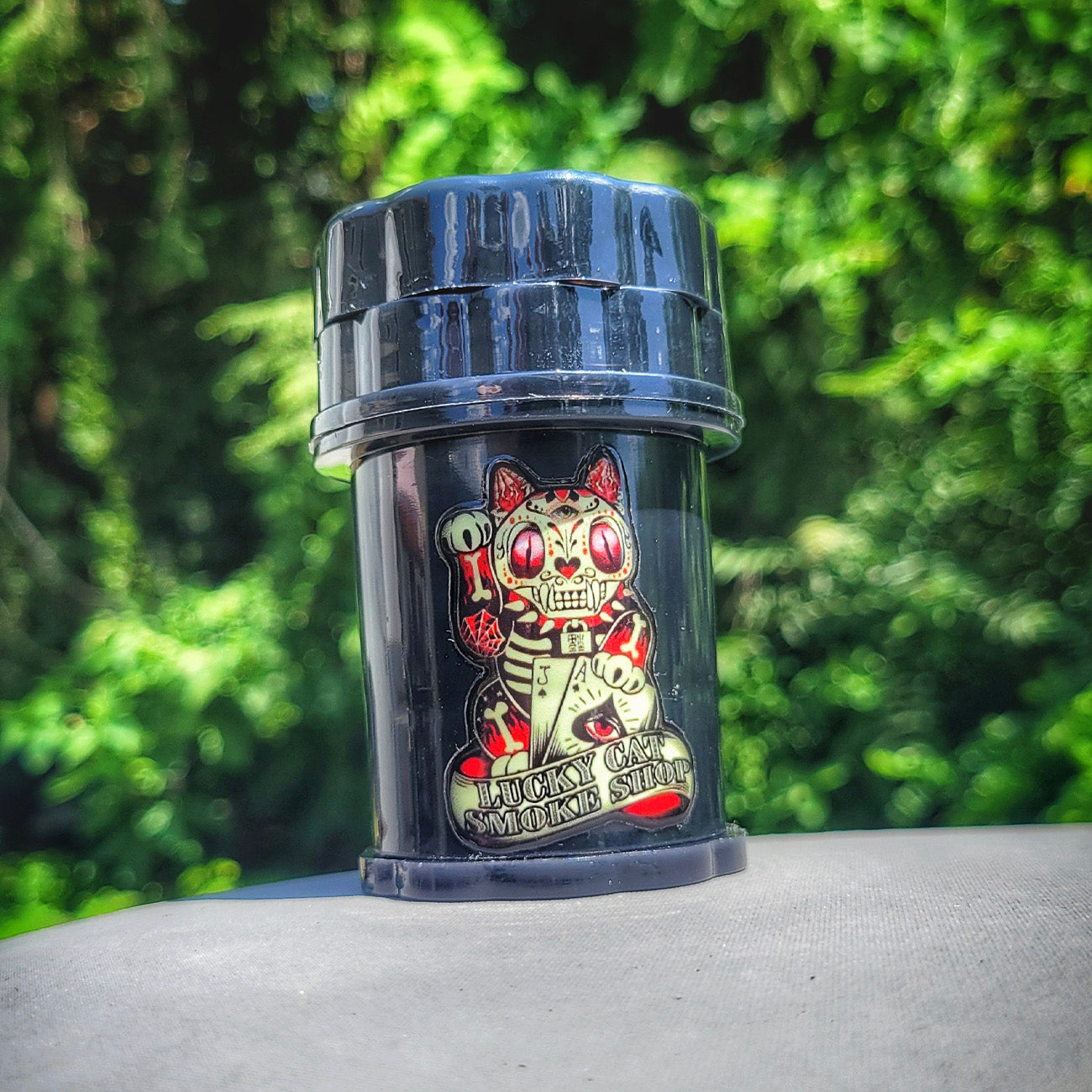 "Black" Lucky Cat Herb Saver Grinder (Limited Edition)