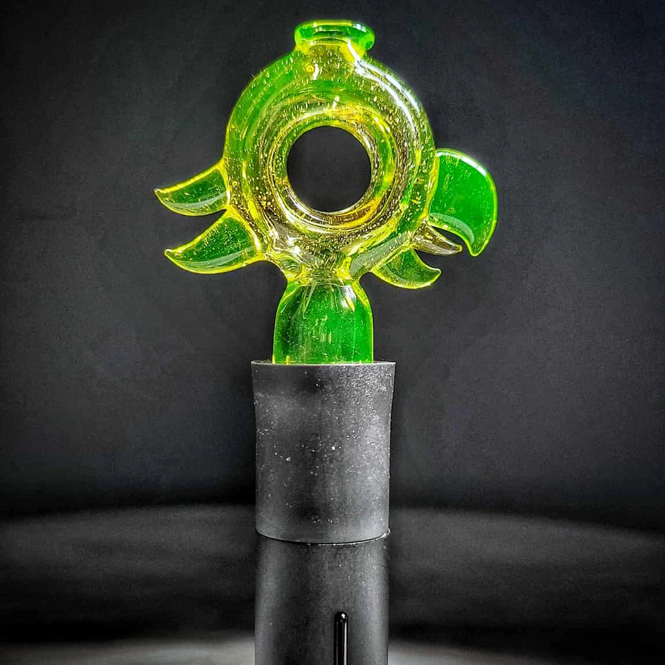 "Ion Swirl UV" Birdie Pivot Tip By RJ Glass