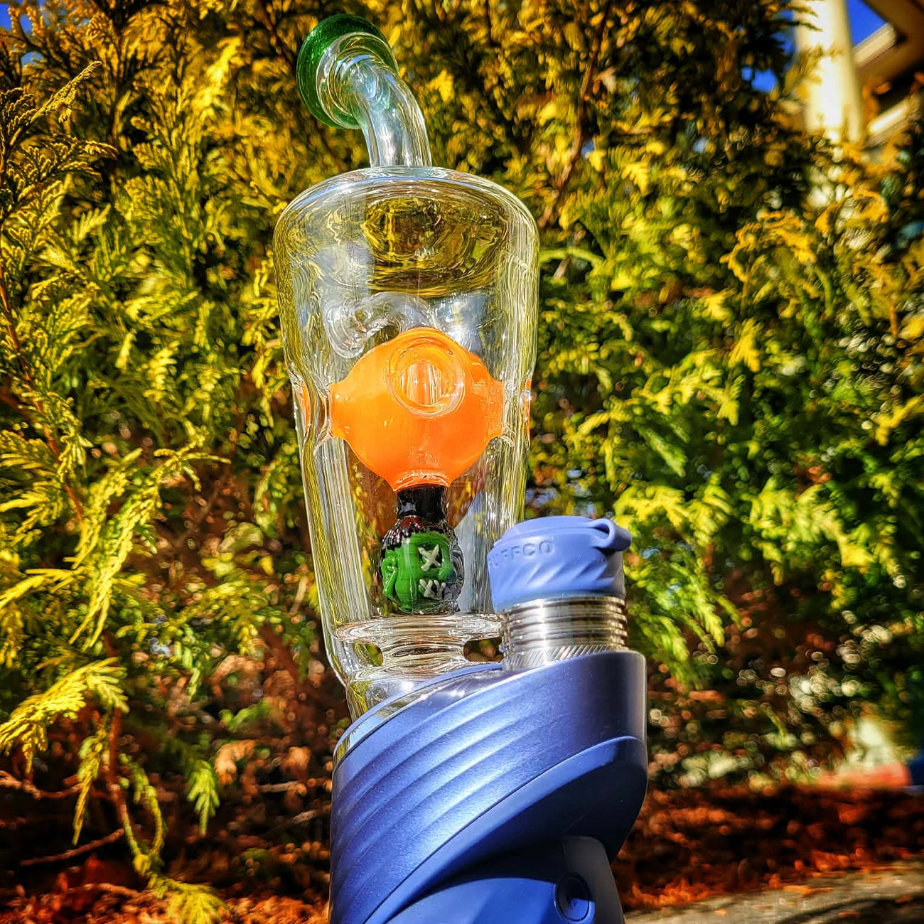 "Exo Shrunken Head Cup" Puffco Attachment By Yarbi Glass